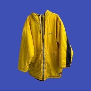 Nike Team long line quilted hooded jacket